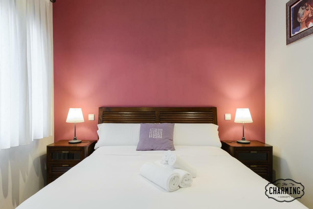 Appartamento Charming Retiro Madrid Esterno foto