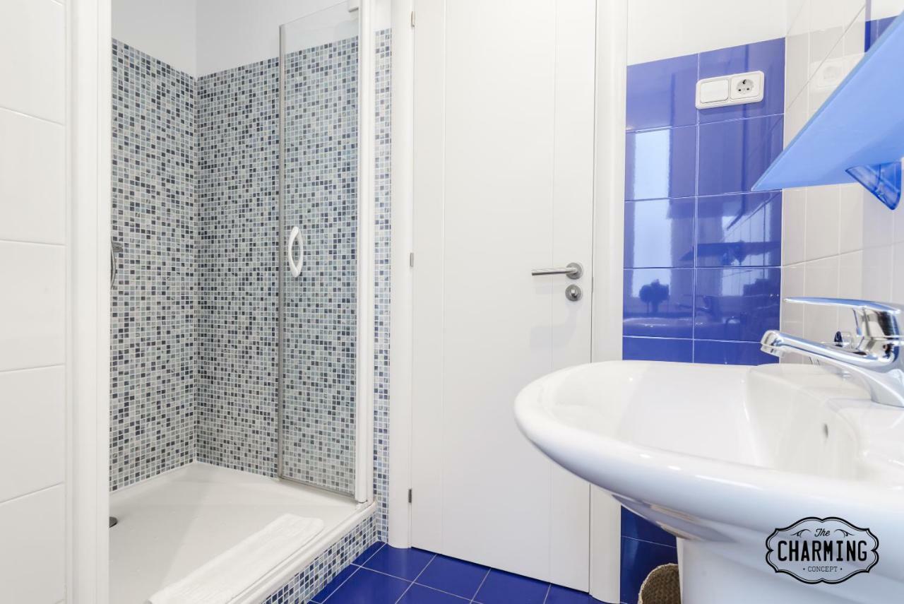Appartamento Charming Retiro Madrid Esterno foto