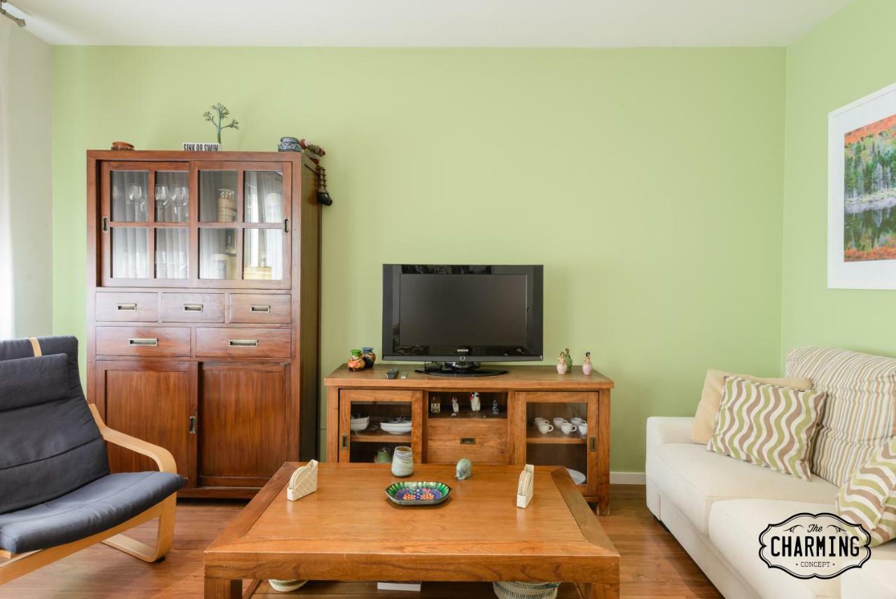 Appartamento Charming Retiro Madrid Esterno foto